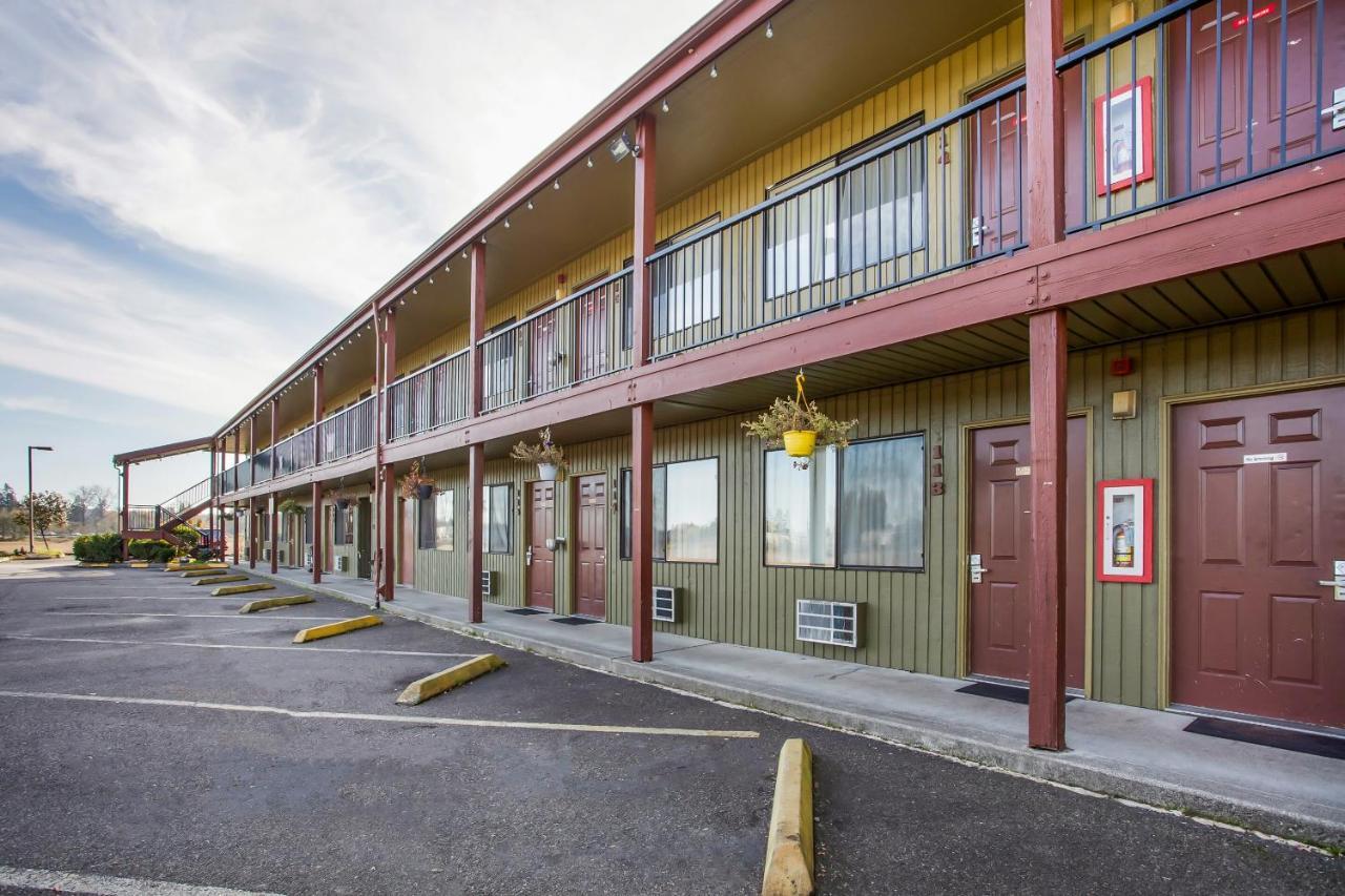Arlington Motor Inn Екстериор снимка