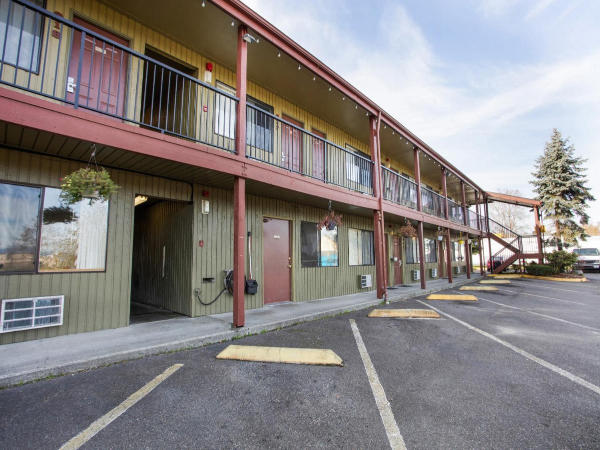 Arlington Motor Inn Екстериор снимка